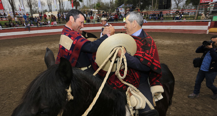 Mario Valencia y Cristián Ramírez revalidaron su corona en el Rodeo de los Campeones
