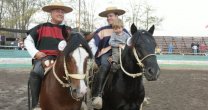 Gil y Vergara lucieron sus caballos nuevos en el Interclubes de Doñihue