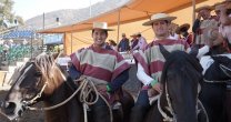 10 jinetes y 10 historias de preparación para el retorno del Rodeo a las quinchas